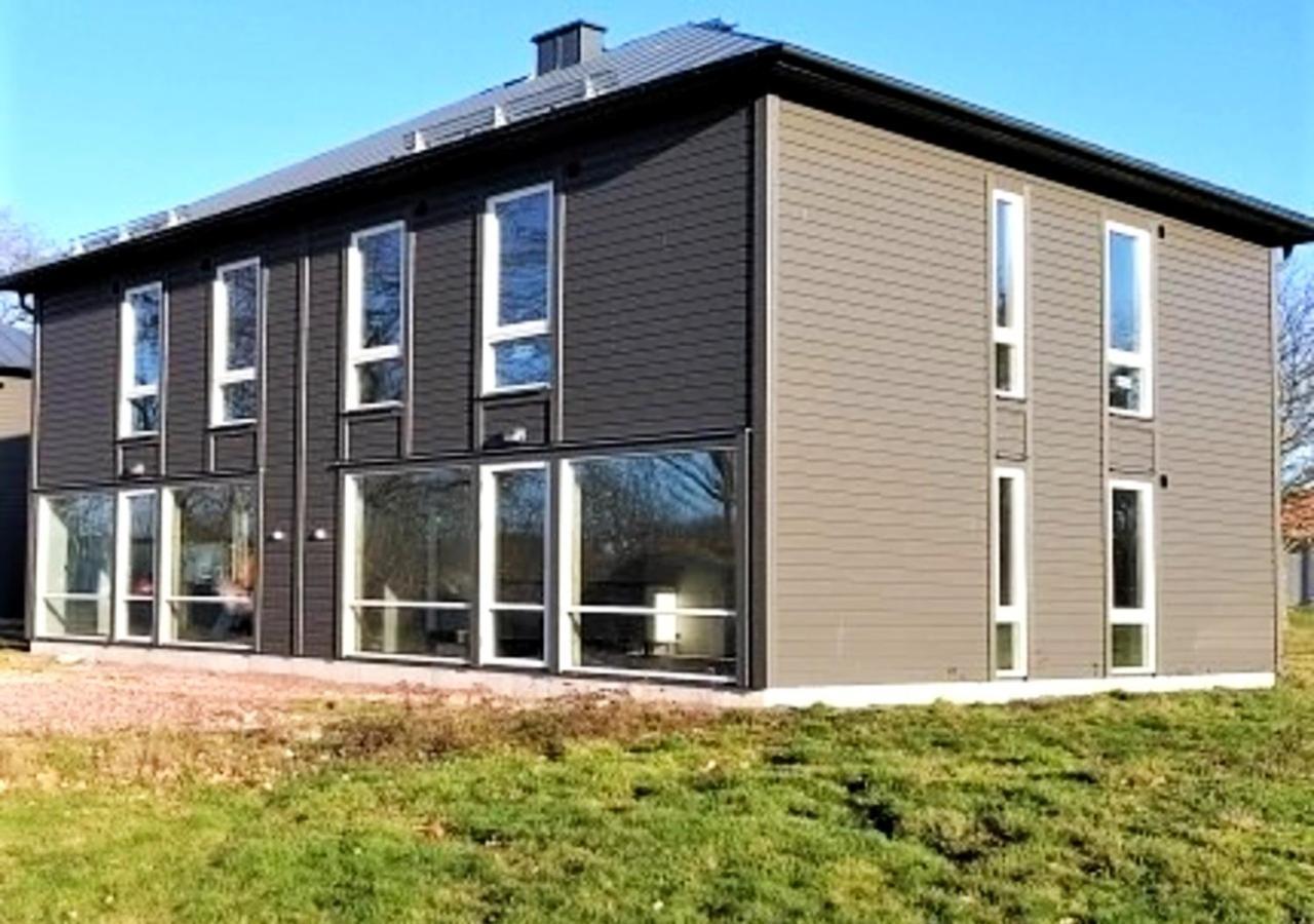 Saxnäs Ferieboende L Sara Färjestaden Exterior foto